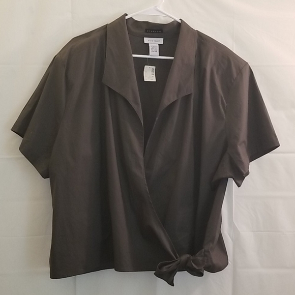 Avenue wrap short sleeve Deep Surplice V Neck top - Picture 1 of 4